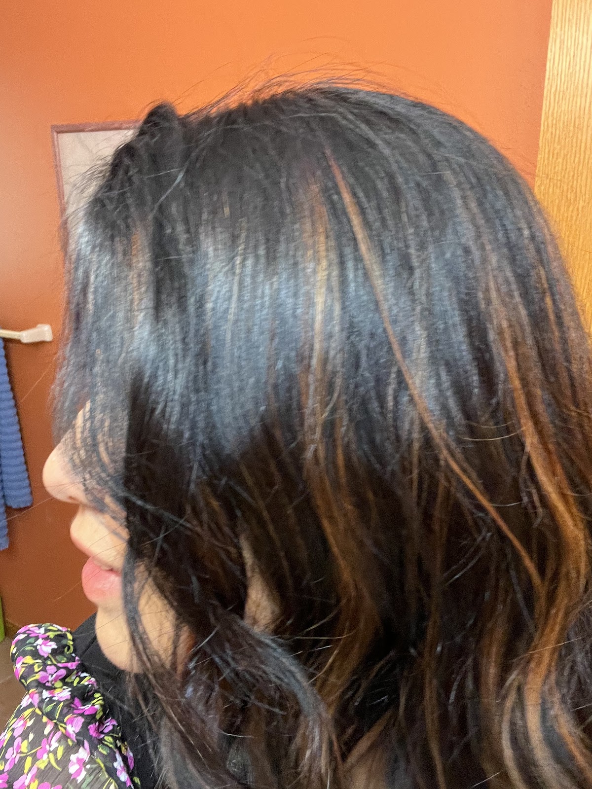 Tres-Chic Salon - Hair Salon in Aberdeen