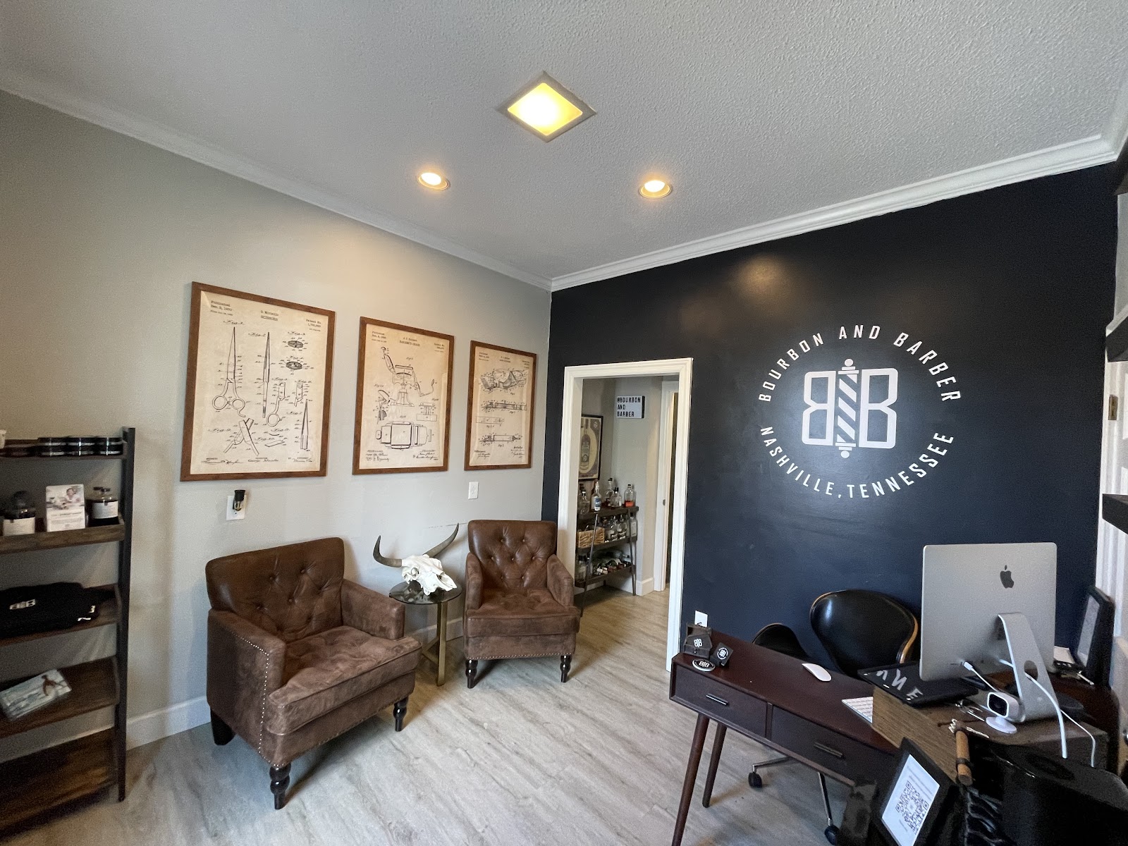 Bourbon and Barber - Men's haircuts, Beard Maintenance, Straight Razor shaves (APPOINTMENT ONLY) - Barbershop in Nashville