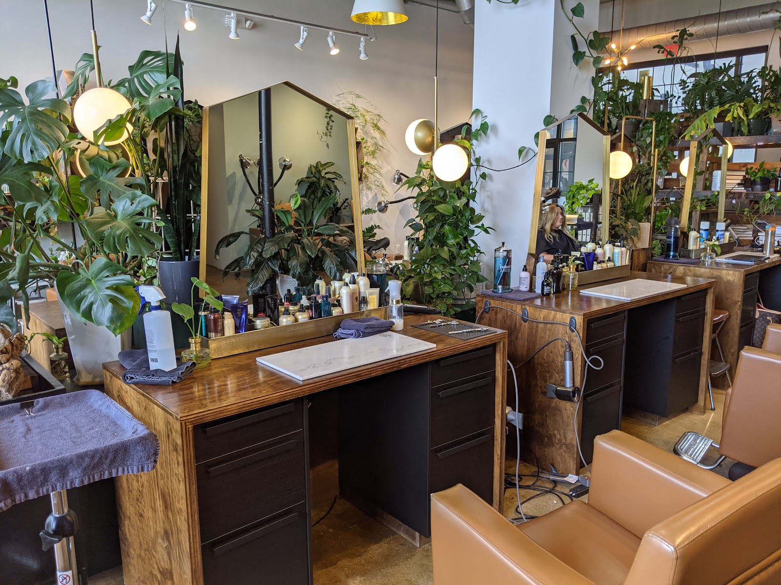 Alchemist - Hair Salon in Nashville