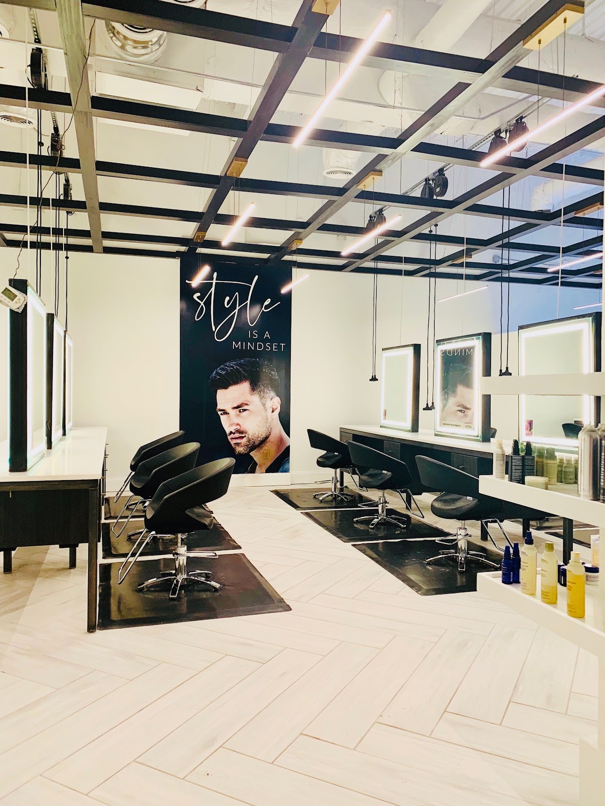 Pavo Salon - Hair Salon in Memphis