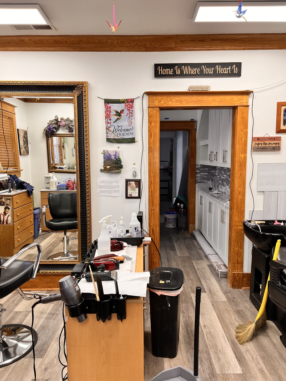 Vy Vy's Hair Salon - Hair Salon in Memphis