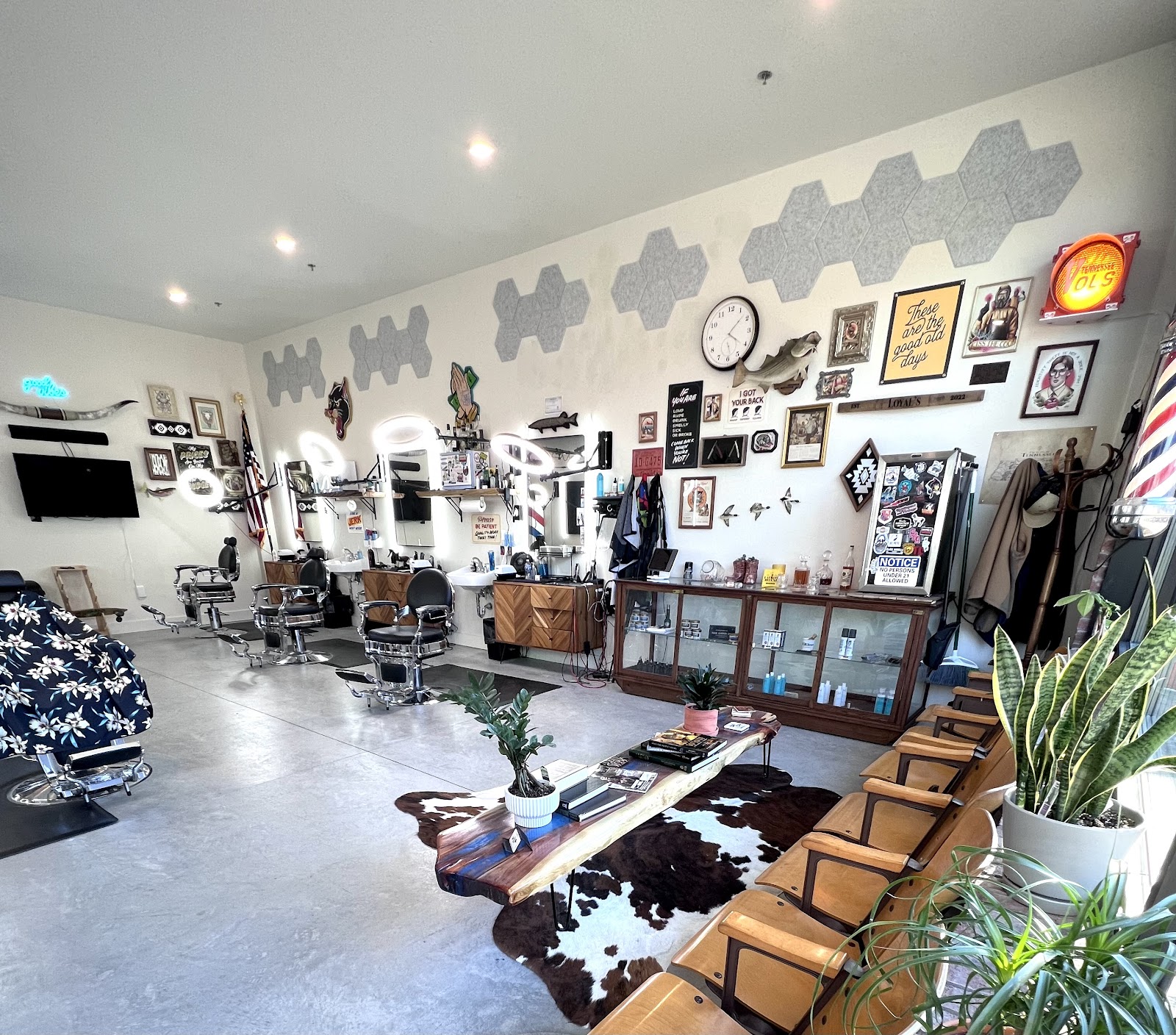 Loyal's Barber Shop - Barbershop in Knoxville