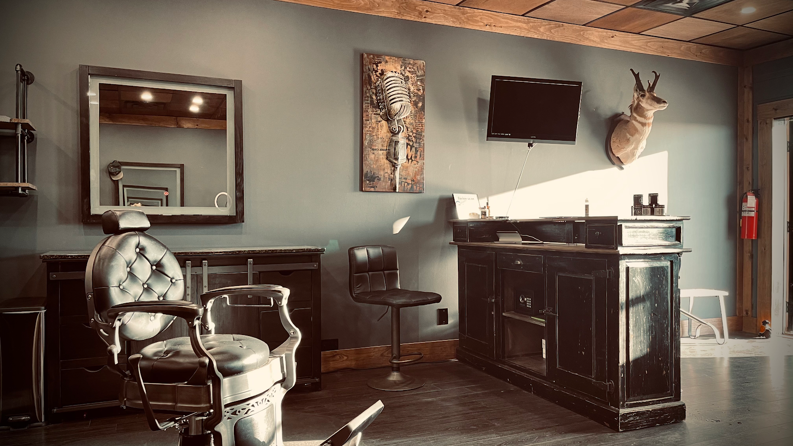 33 Barbershop - Barbershop in Knoxville