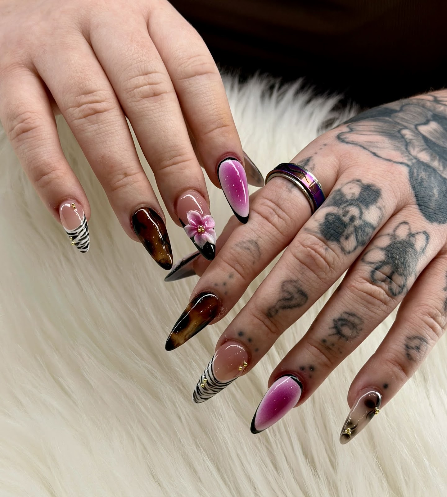 Noire Nails & Lashes Bar - Nail Salon in Knoxville