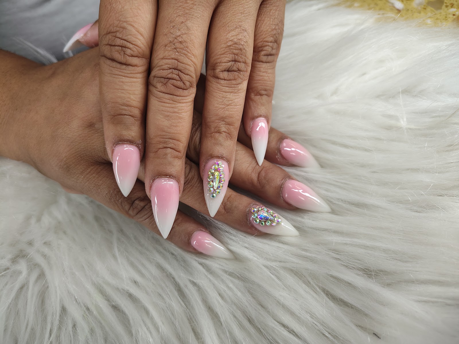 Best Nails - Nail Salon in Arlington