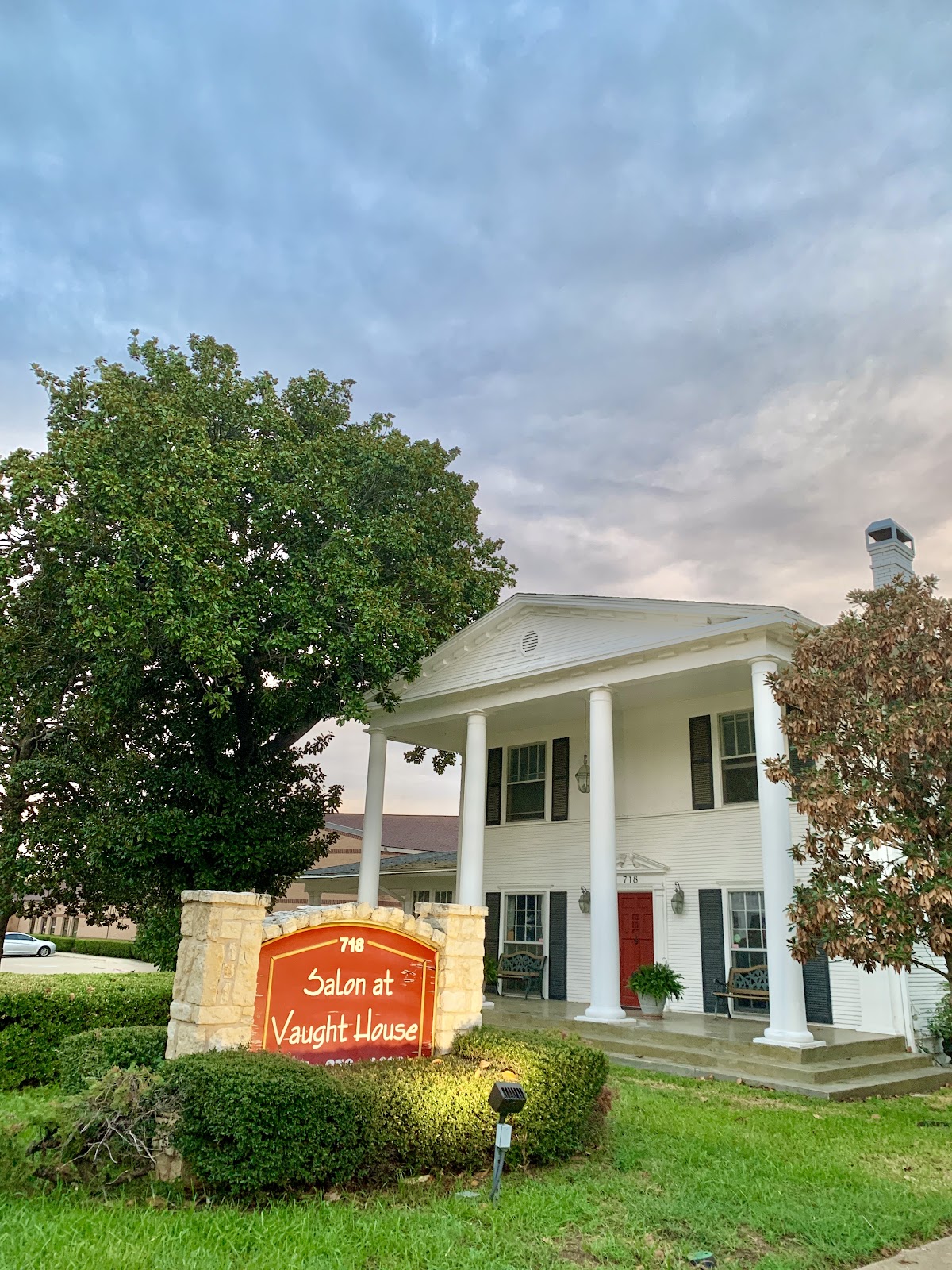 Salon at Vaught House - Hair Salon in Arlington