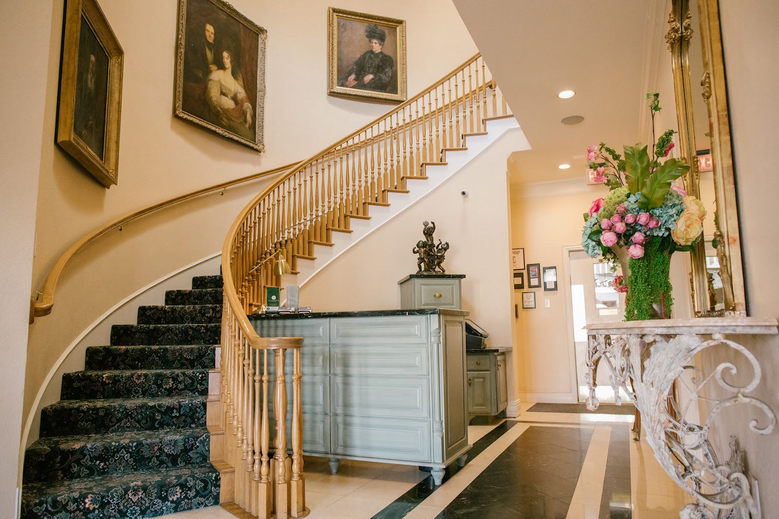 The Sanford House Inn & Spa - Beauty Spa in Arlington
