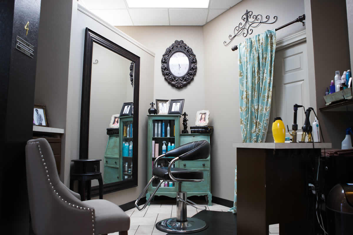 Sophisticuts Salon - Nail Salon in Lubbock