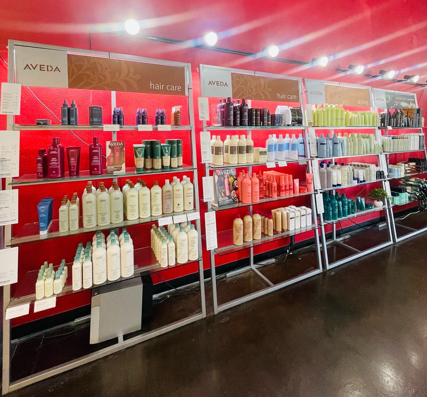Luxe Aveda Concept Salon - Barbershop in Corpus Christi