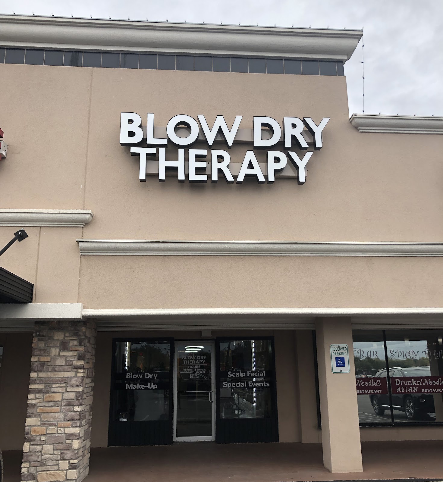 Blowdry Therapy - Hair Salon in Corpus Christi