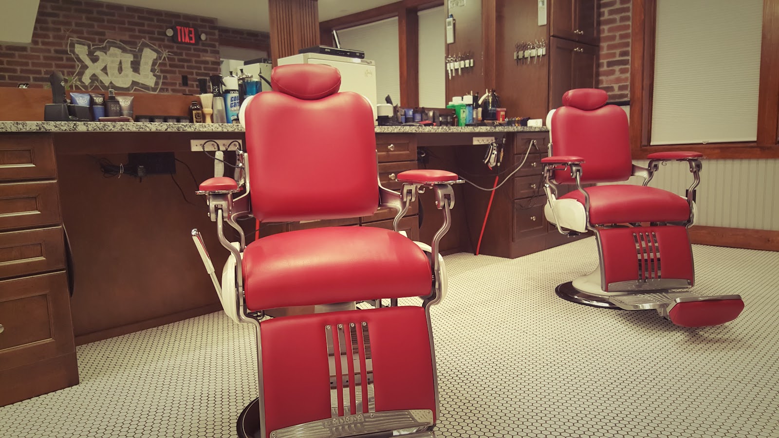 Lux Barber Shop - Barbershop in Burlington