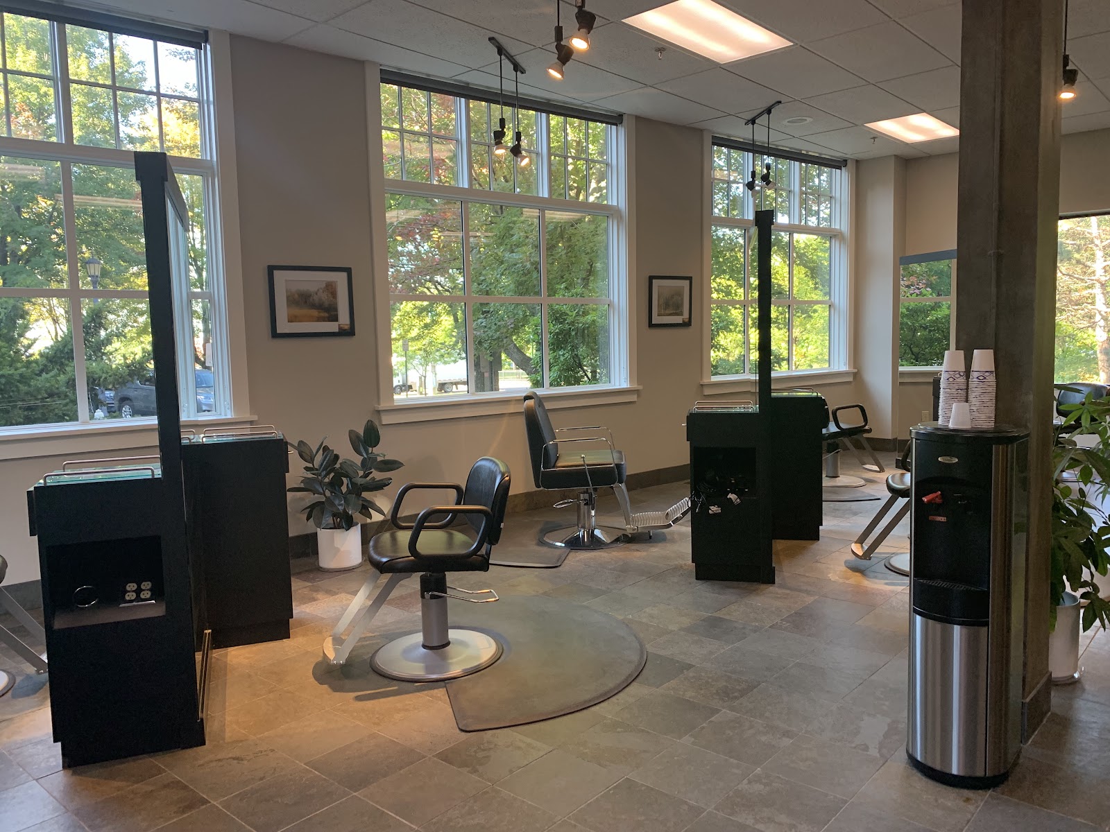 Gentlemen's Top Option - Hair Salon in Burlington