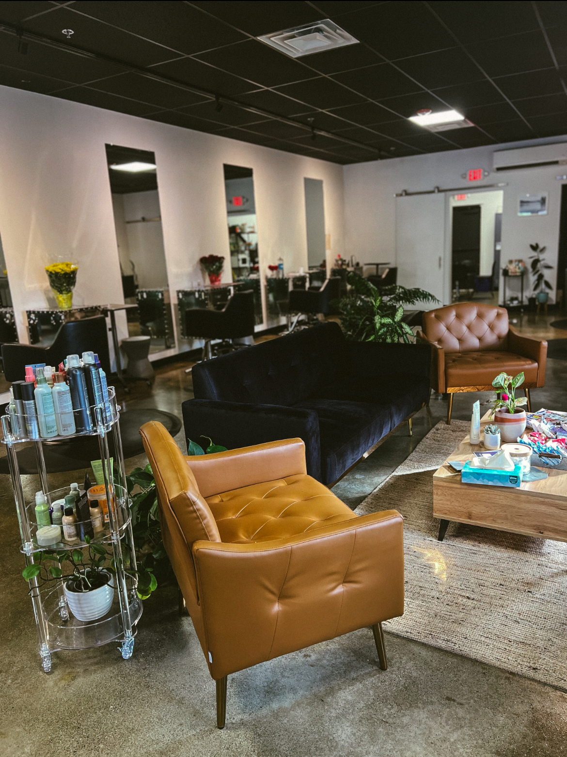 Elan Hair Lounge - Hair Salon in Burlington
