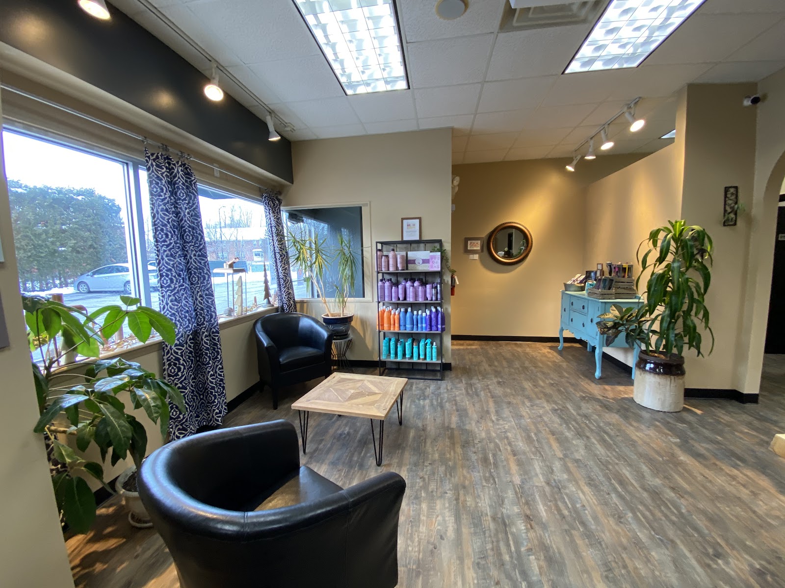 Orbit Hair Design - Hair Salon in Burlington