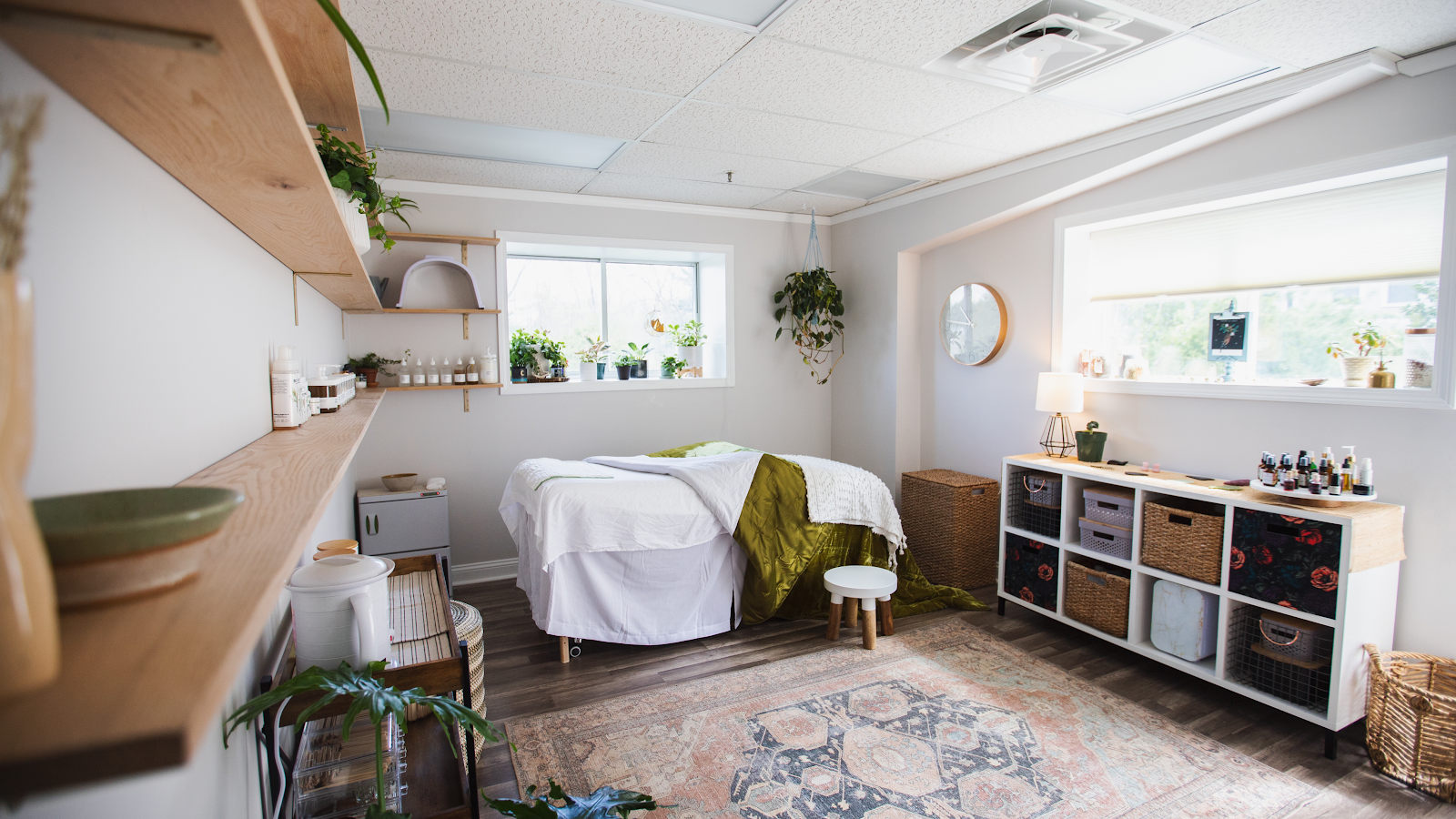 Botanical Bodywork & Beauty - Hair Salon in Burlington