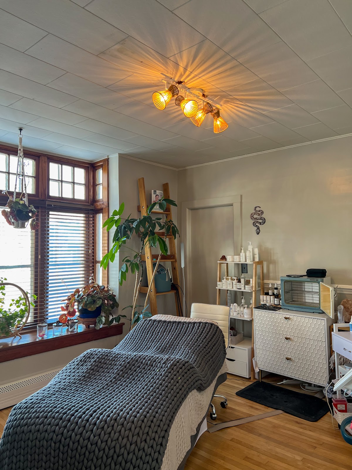 La Bella Derma Med Spa - Hair Salon in Burlington