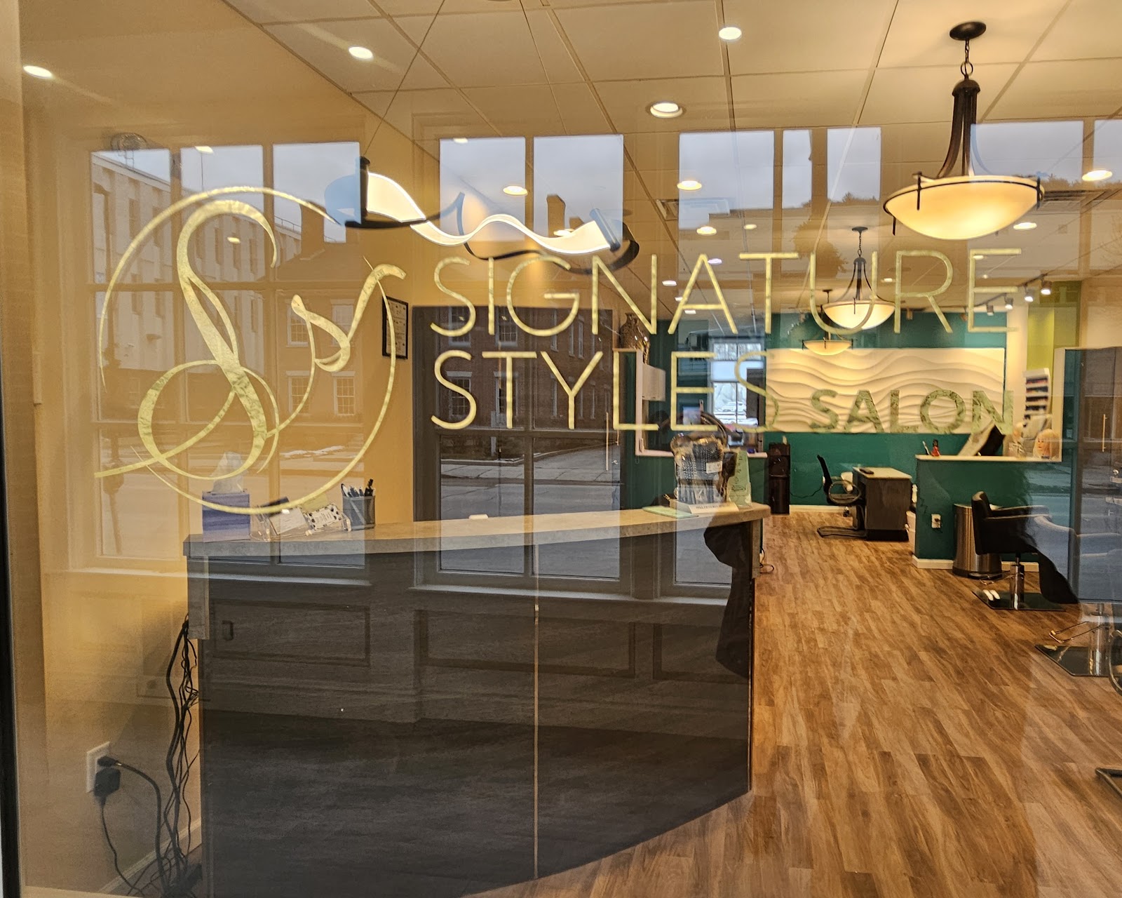 Signature Styles - Nail Salon in Montpelier