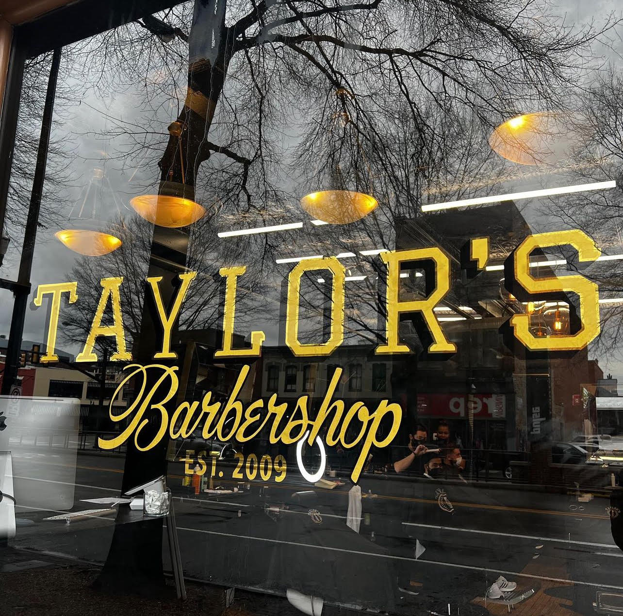 Taylor's Barbershop - Barbershop in Richmond