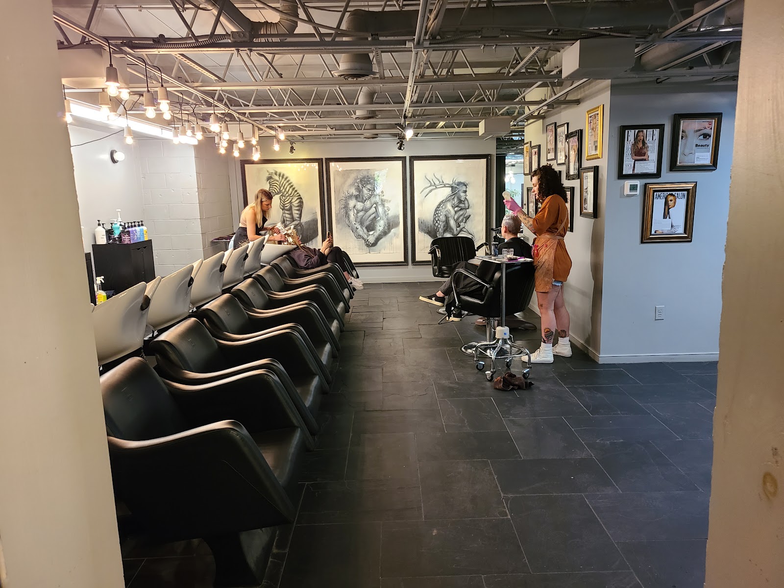 Barber of Hell's Bottom - Barbershop in Richmond
