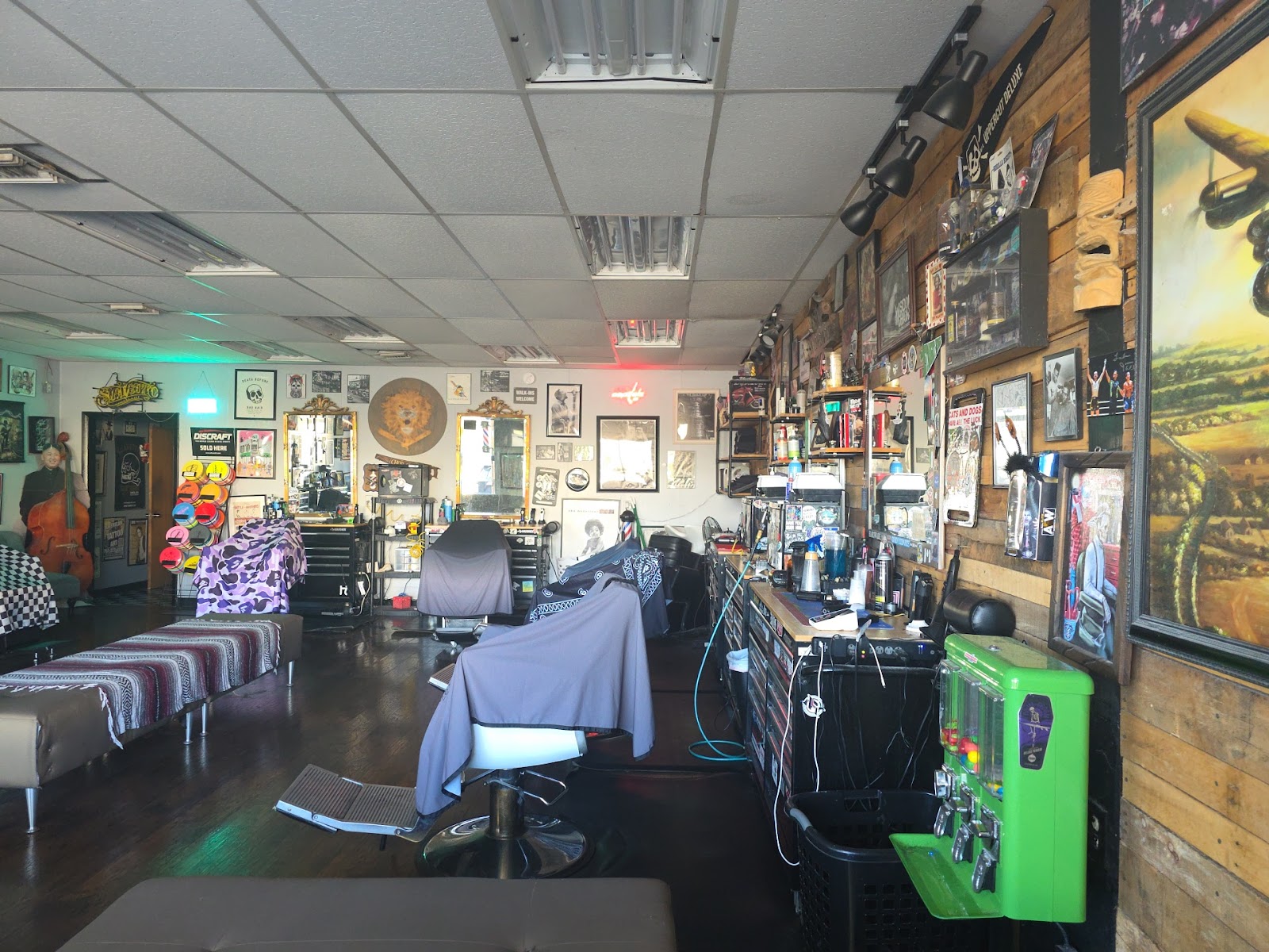 Lionshead Barber Shop - Barbershop in Norfolk