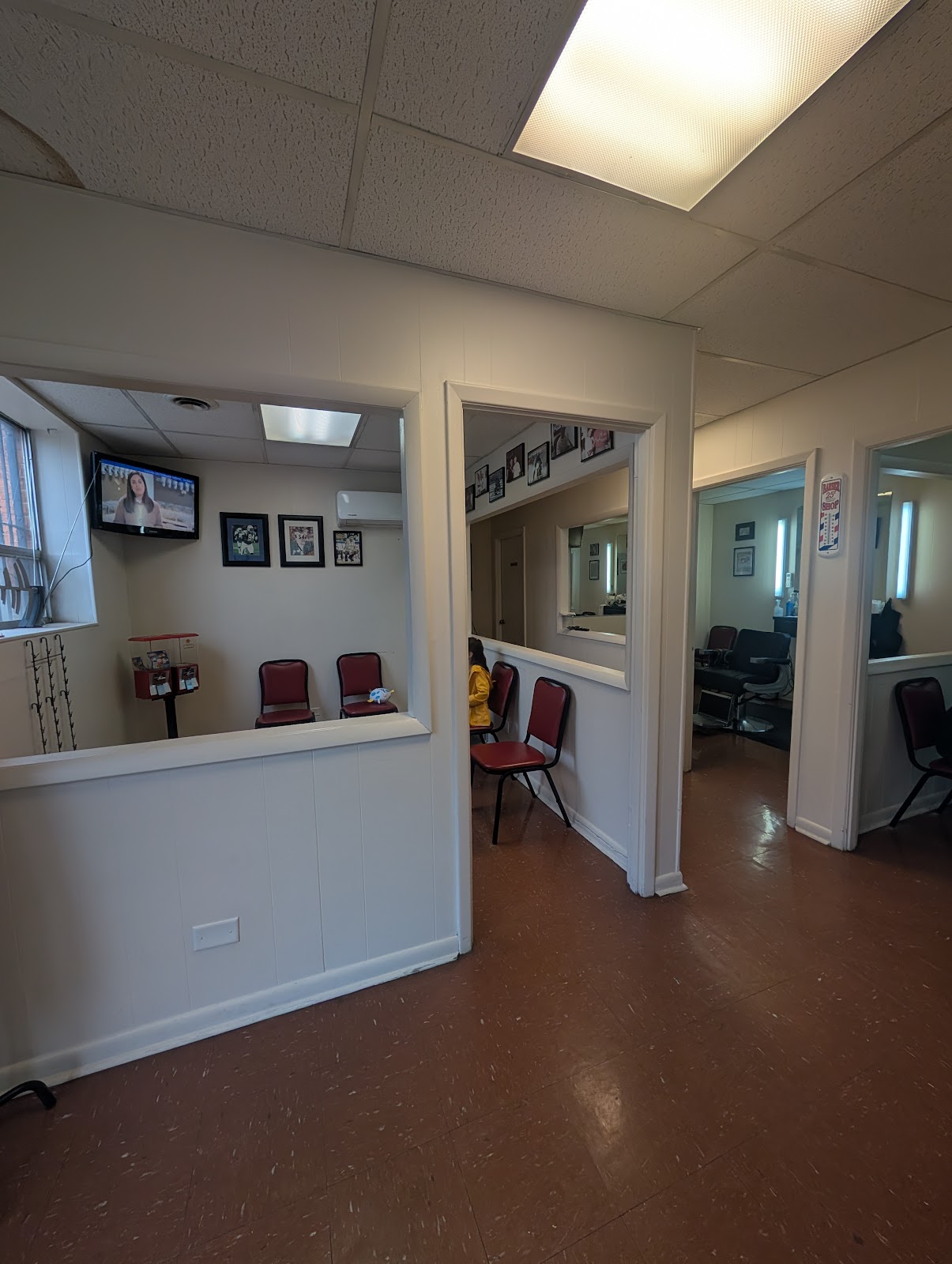 Mel's Barber Shop - Barbershop in Charlottesville