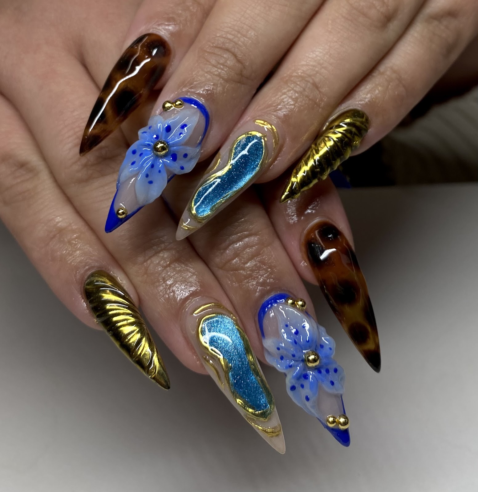 The Cat Nails & Spa - Nail Salon in Seattle