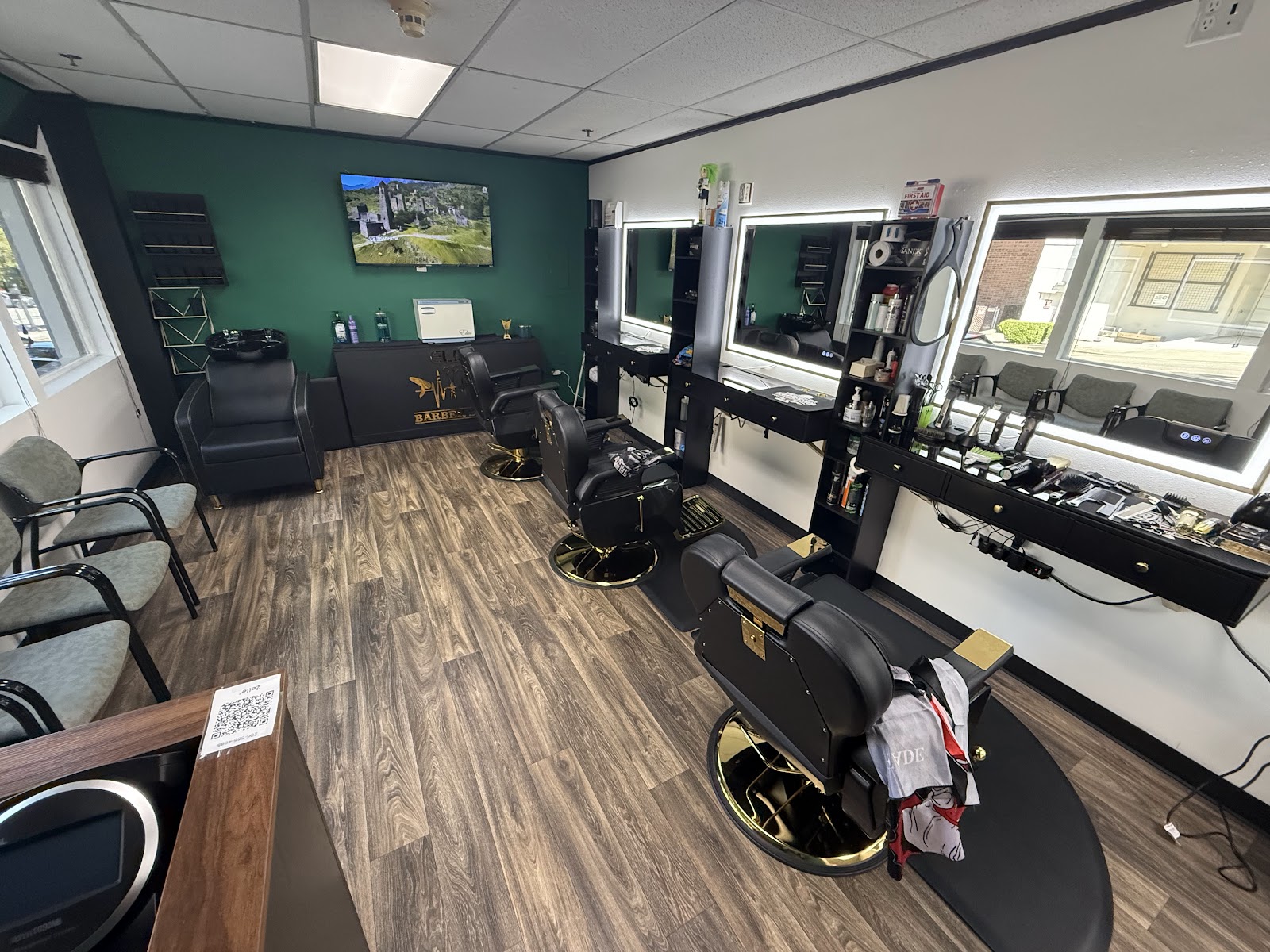 Elia Barbershop - Barbershop in Bellevue