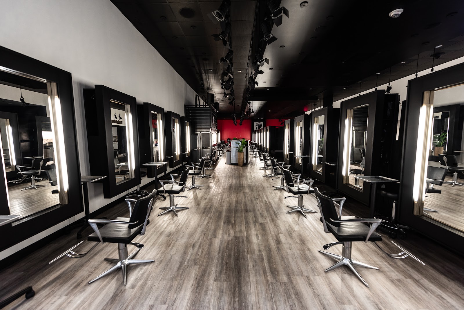 Salon 8 - Hair Salon in Bellevue