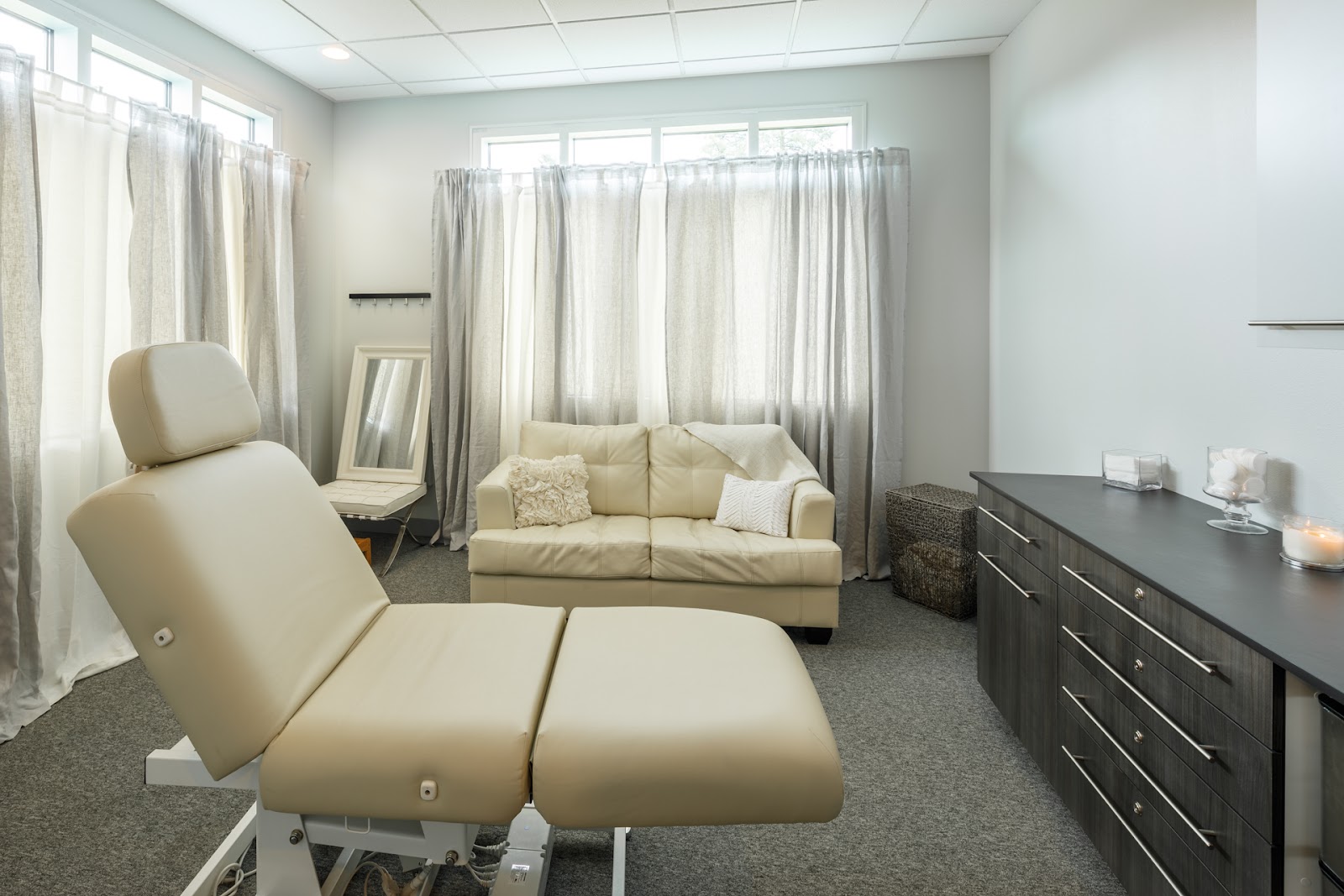 Derma Medical Spa - Hair Salon in Olympia