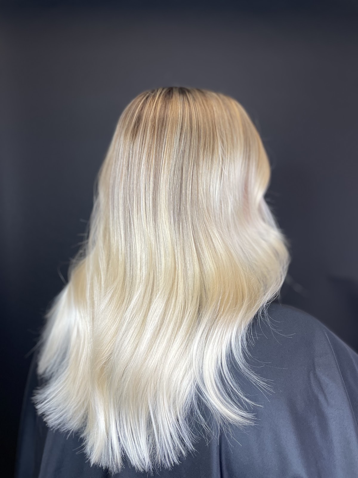 Blonde Byrdie - Hair Salon in Vancouver