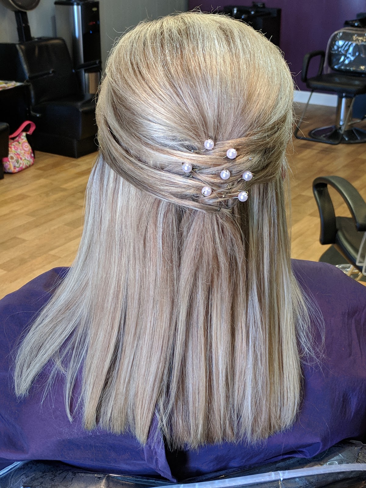 Heads Up Hair Studio - Hair Salon in Huntington